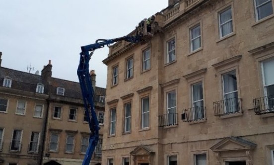 ISG Retail crane installation 2